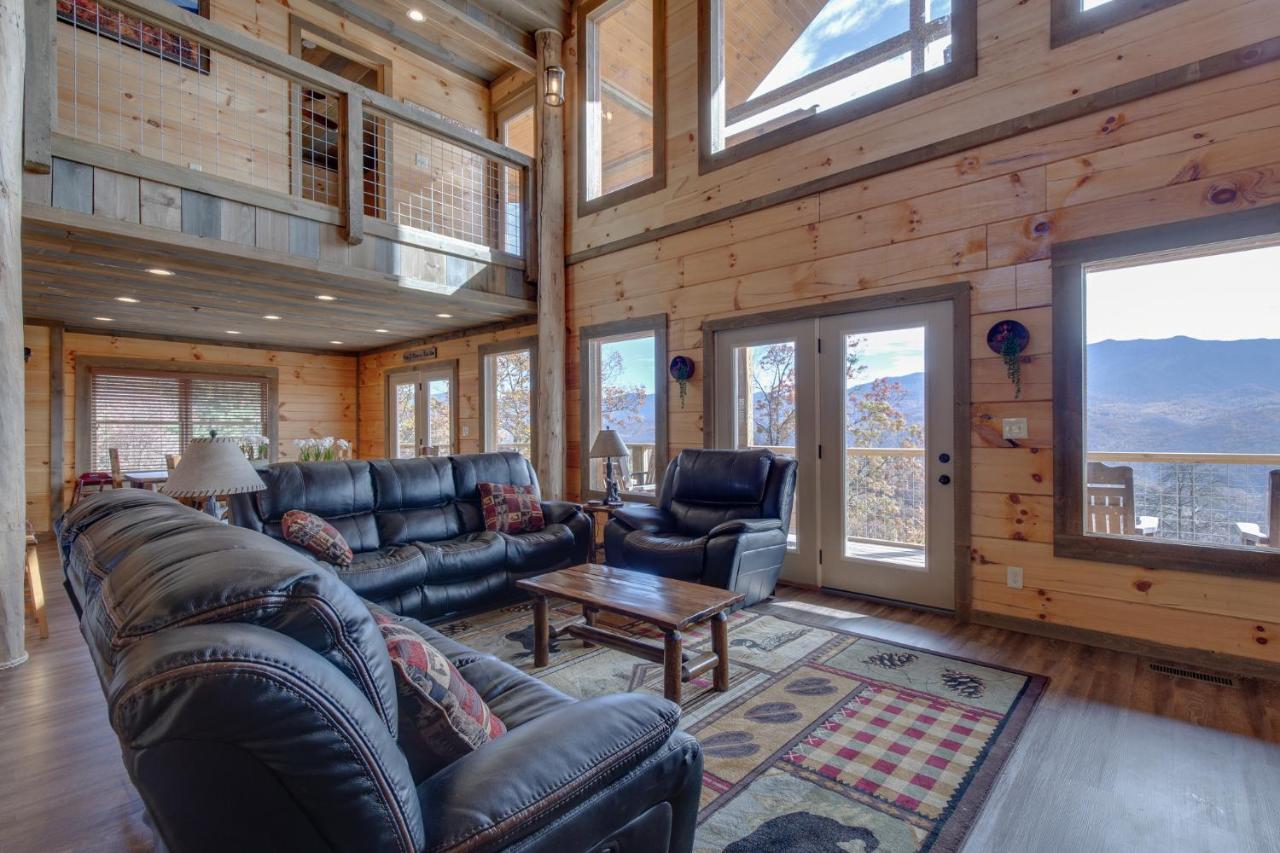 Great Smoky Lodge, 7 Bedroom New Construction, Pets, Wifi, Hot Tub, Sleeps 20 Gatlinburg Exterior photo