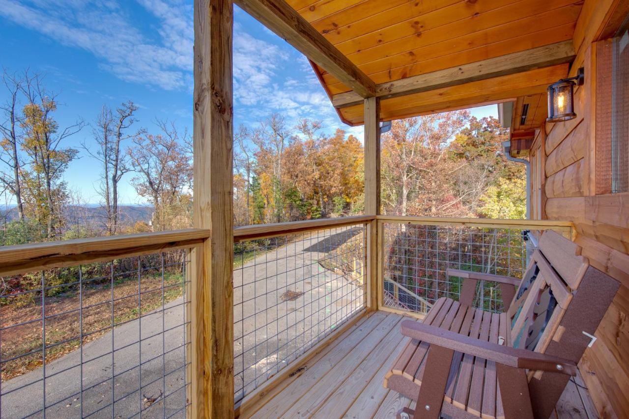 Great Smoky Lodge, 7 Bedroom New Construction, Pets, Wifi, Hot Tub, Sleeps 20 Gatlinburg Exterior photo