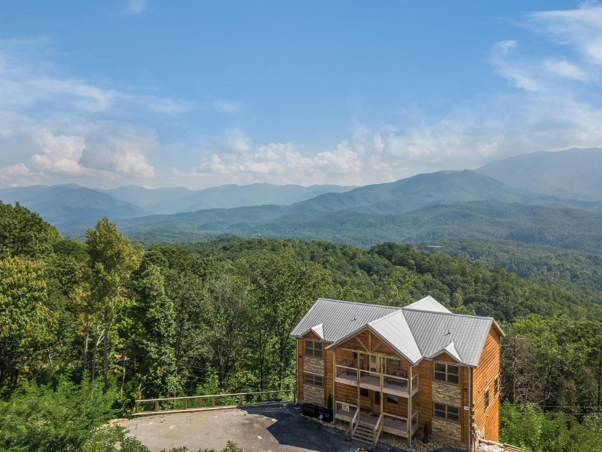 Great Smoky Lodge, 7 Bedroom New Construction, Pets, Wifi, Hot Tub, Sleeps 20 Gatlinburg Exterior photo