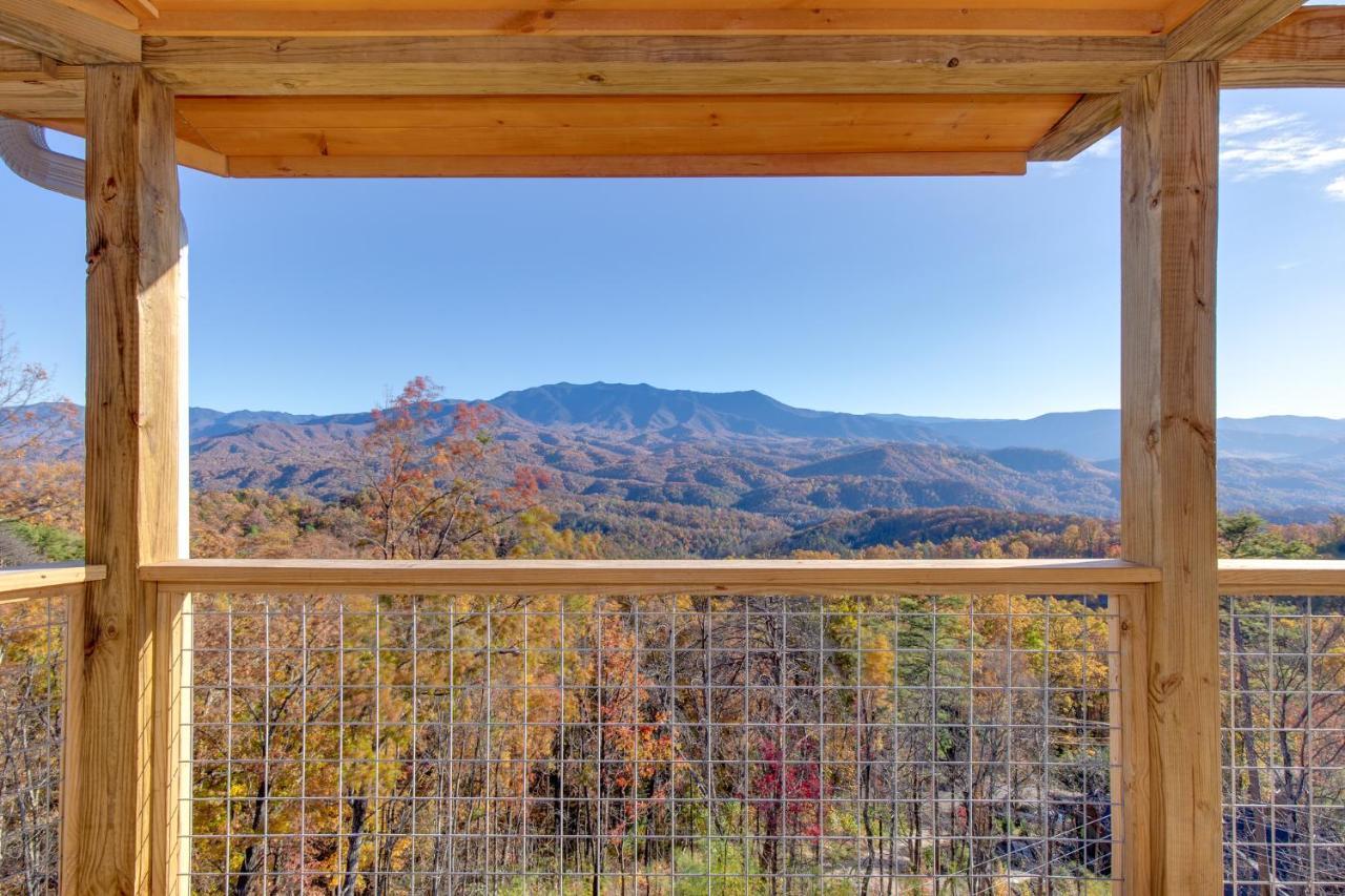 Great Smoky Lodge, 7 Bedroom New Construction, Pets, Wifi, Hot Tub, Sleeps 20 Gatlinburg Exterior photo