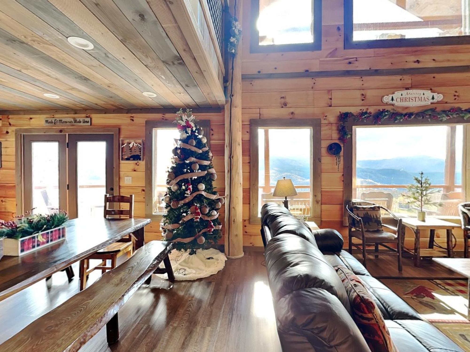 Great Smoky Lodge, 7 Bedroom New Construction, Pets, Wifi, Hot Tub, Sleeps 20 Gatlinburg Exterior photo